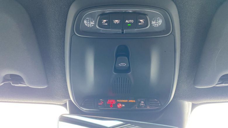 Volvo Xc40 1.5 T5 Recharge PHEV Ultimate Dark 5dr Auto Estate